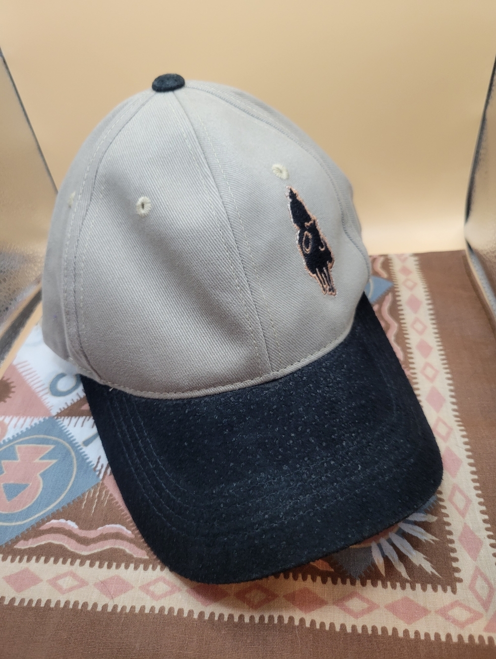 " Los Vaqueros de la Tierra". "Cowboys of the Earth." Sueded Ball Cap